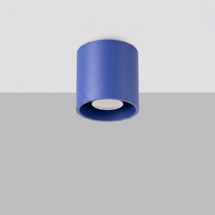 Luminaire Plafonnier outremer éteinte, vue rapprochée