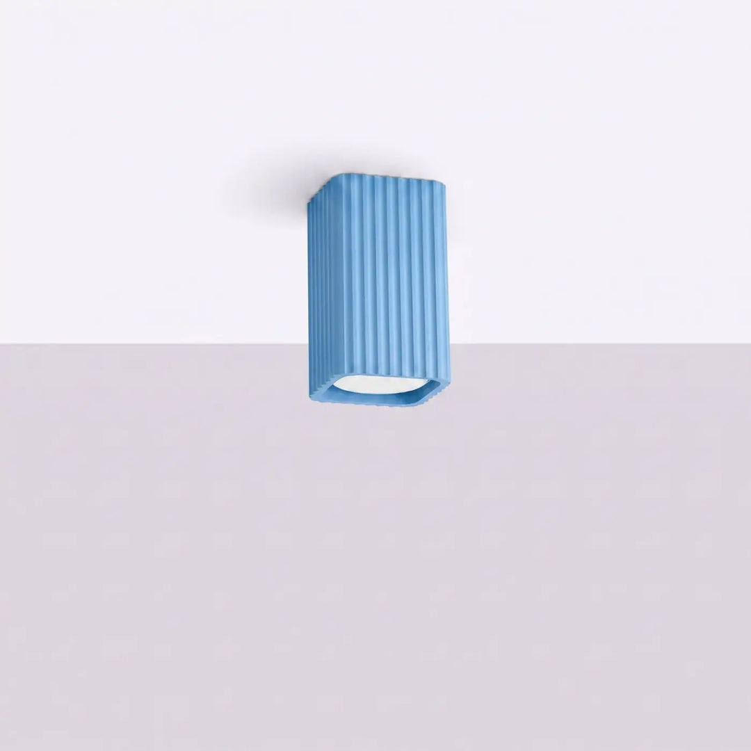 Plafonnier Rayo bleu azur en aluminium cannelé, éteint