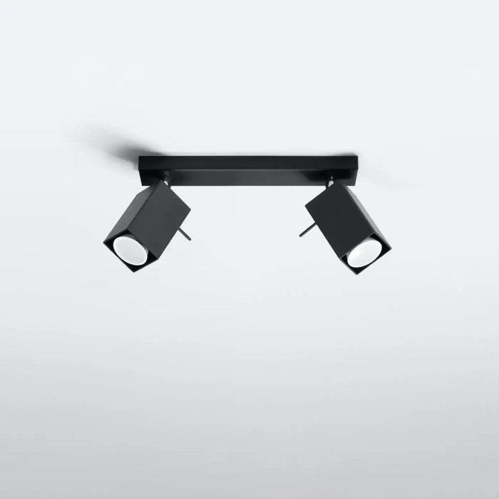 Luminaire plafonnier noir éteint, vue rapprochée