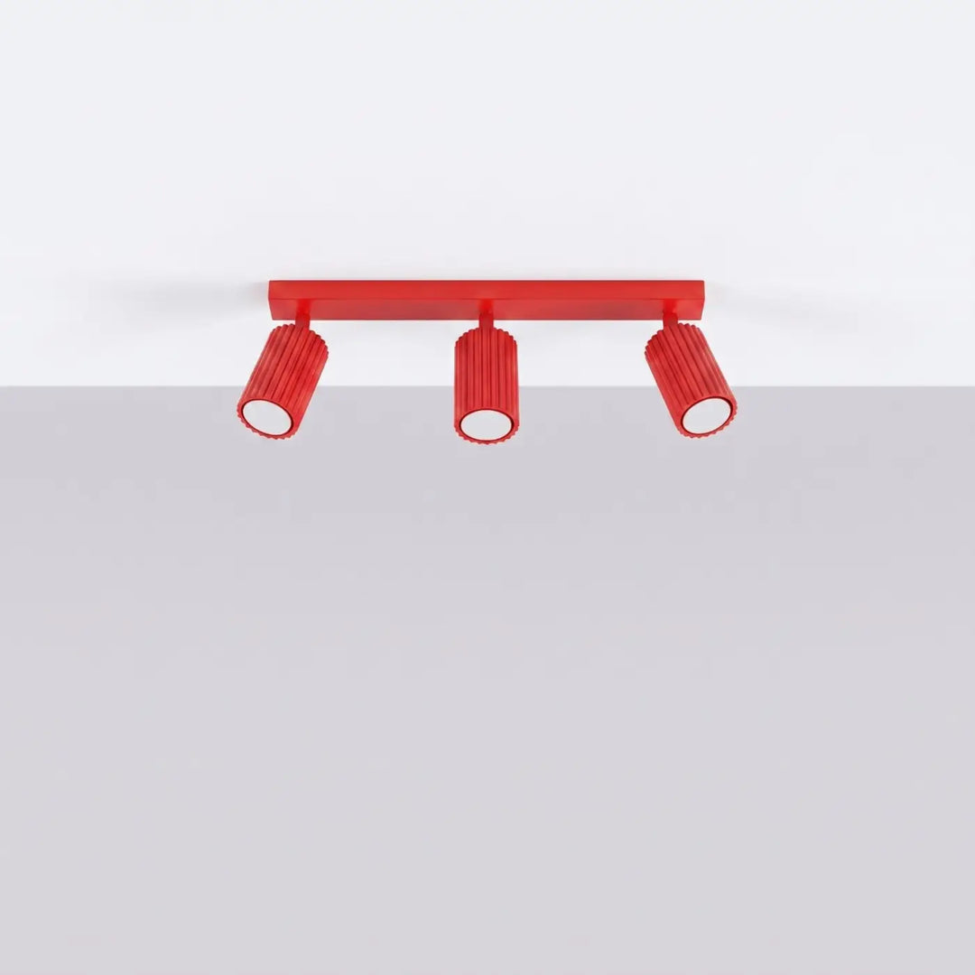 Luminaire Plafonnier rouge éteinte, vue rapprochée