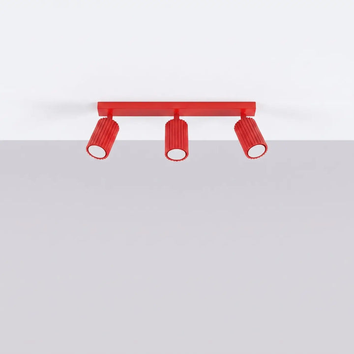Luminaire Plafonnier rouge éteinte, vue rapprochée