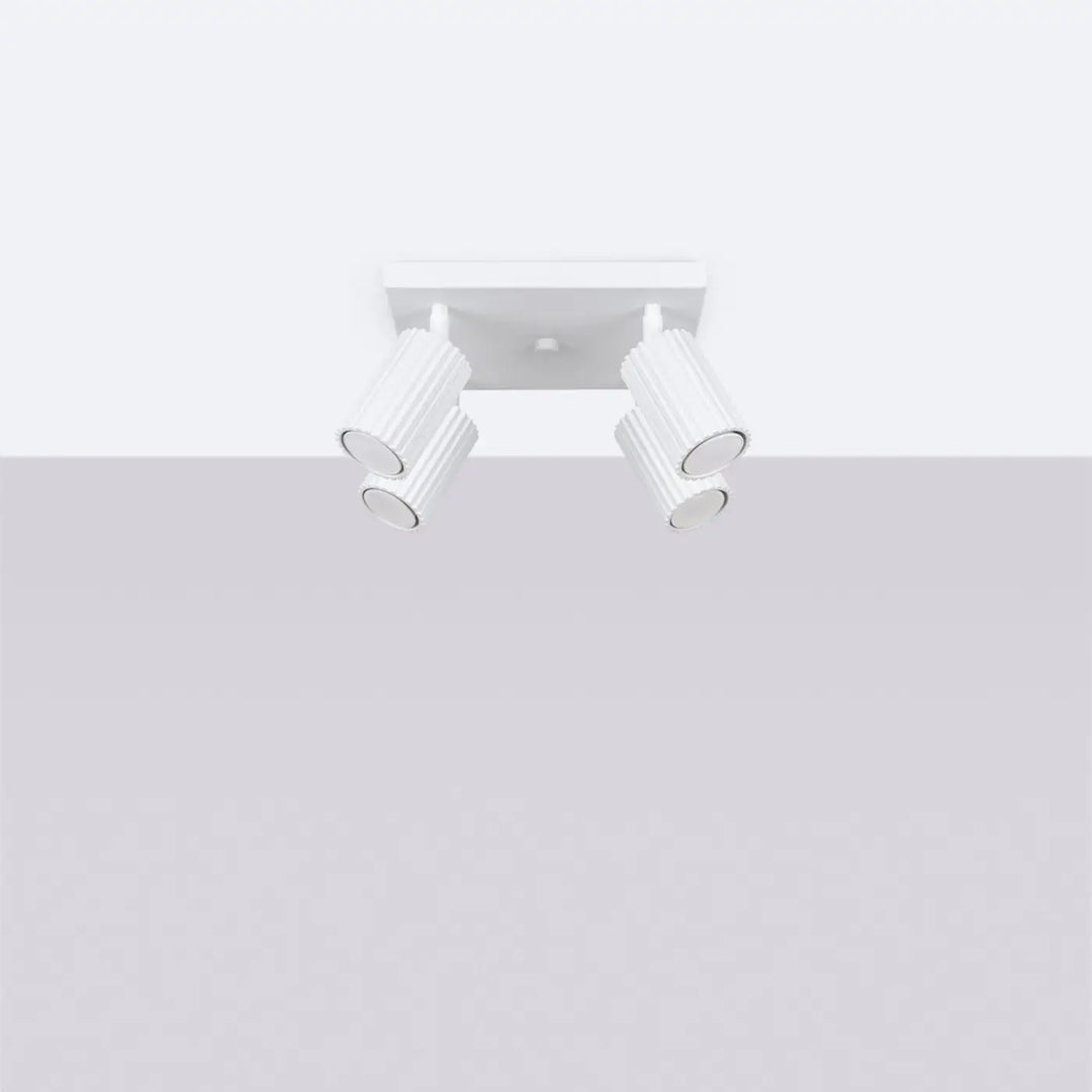 Luminaire Plafonnier blanc éteinte, vue rapprochée