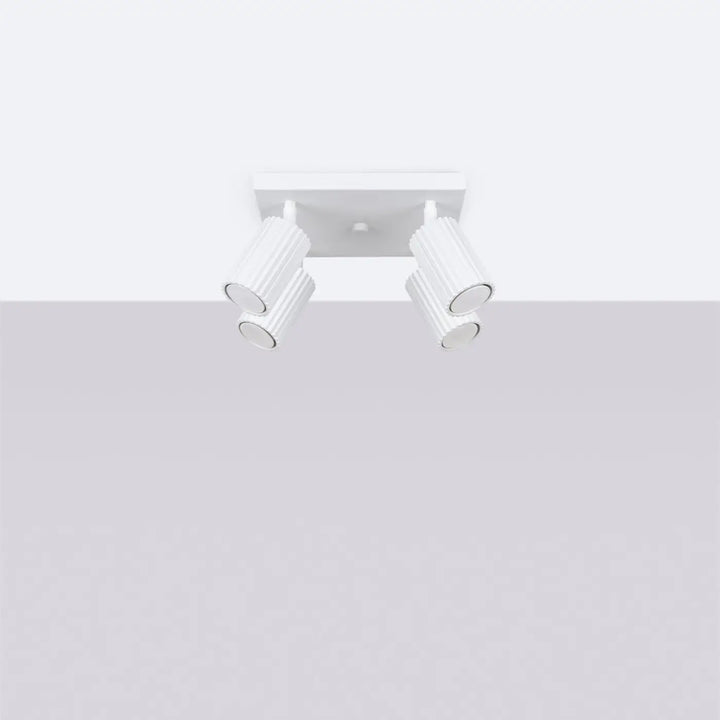 Luminaire Plafonnier blanc éteinte, vue rapprochée
