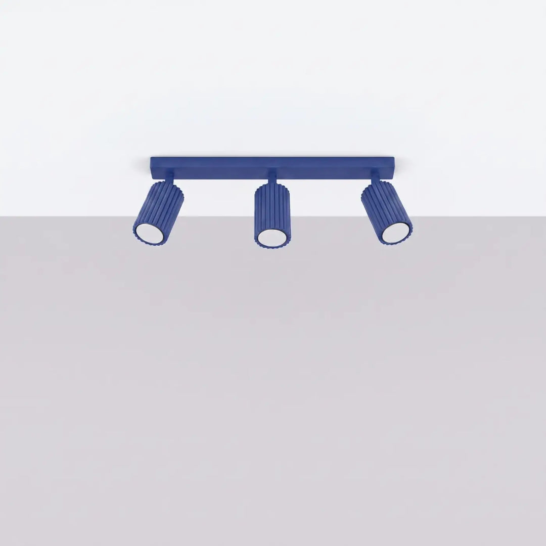Luminaire Plafonnier outremer éteinte, vue rapprochée
