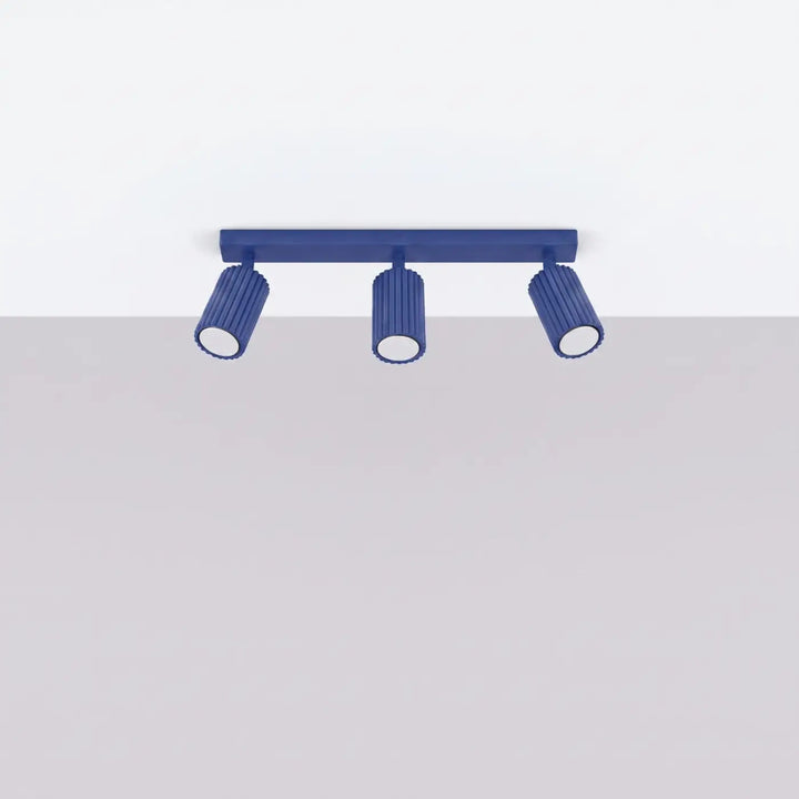 Luminaire Plafonnier outremer éteinte, vue rapprochée