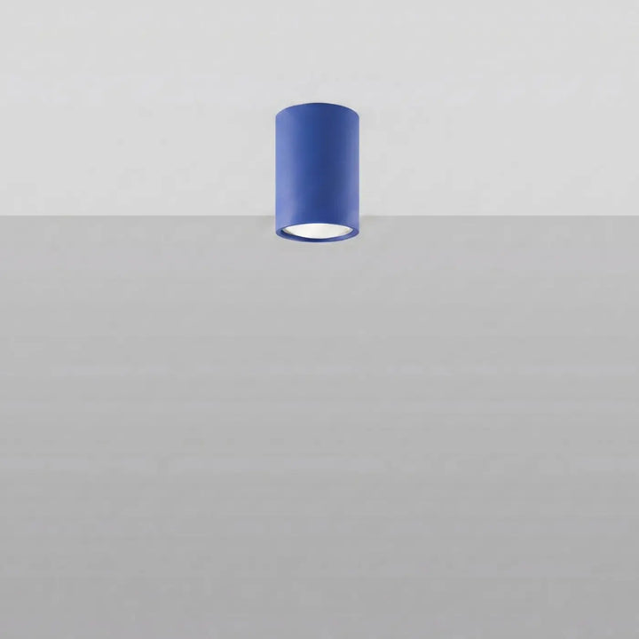 Luminaire Plafonnier outremer éteinte, vue rapprochée