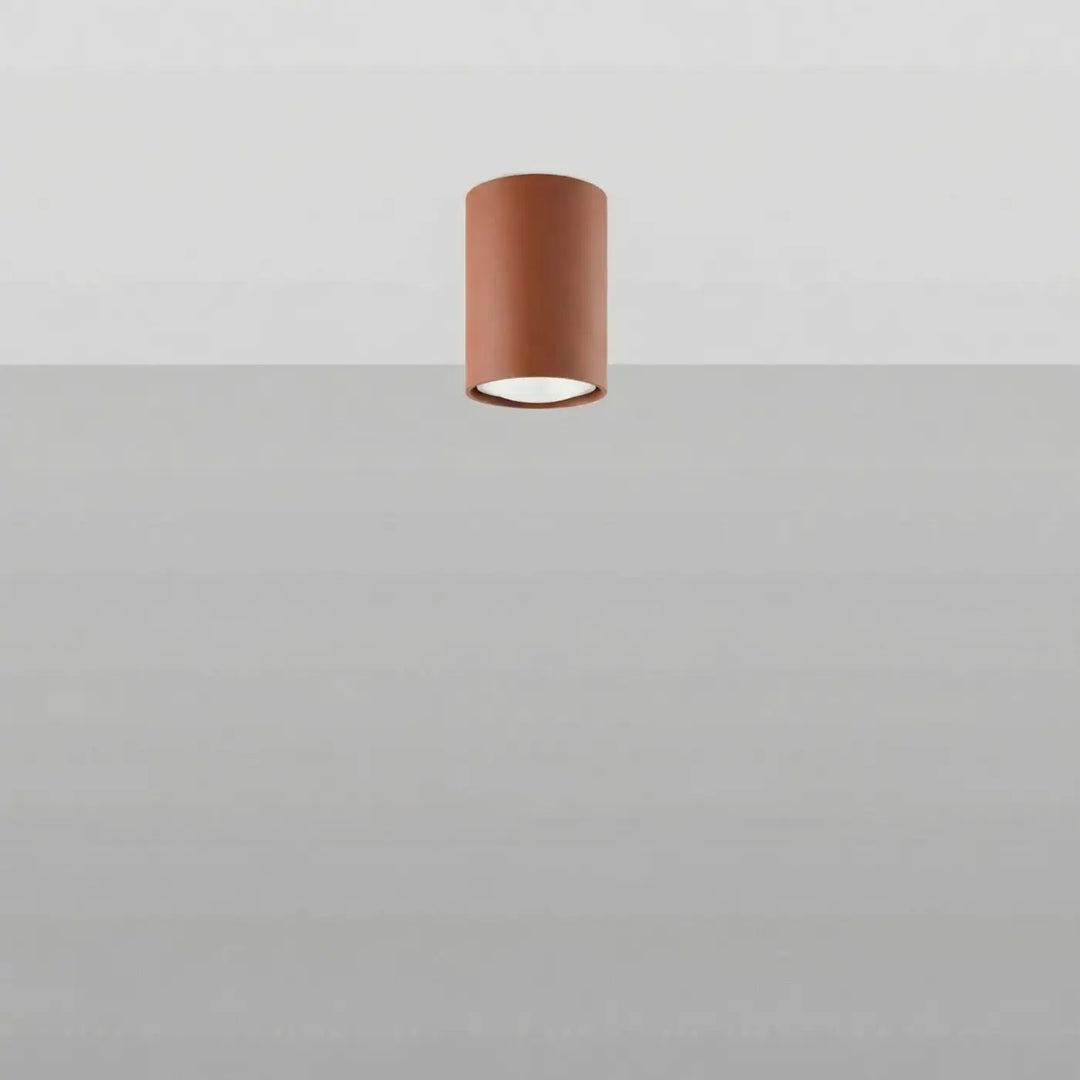 Luminaire Plafonnier ocre rouge éteinte, vue rapprochée
