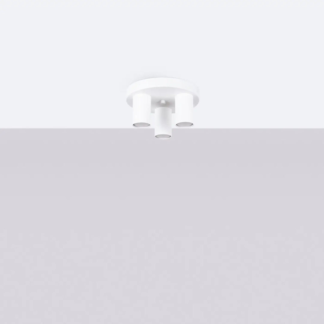 Luminaire Plafonnier blanc éteinte, vue rapprochée