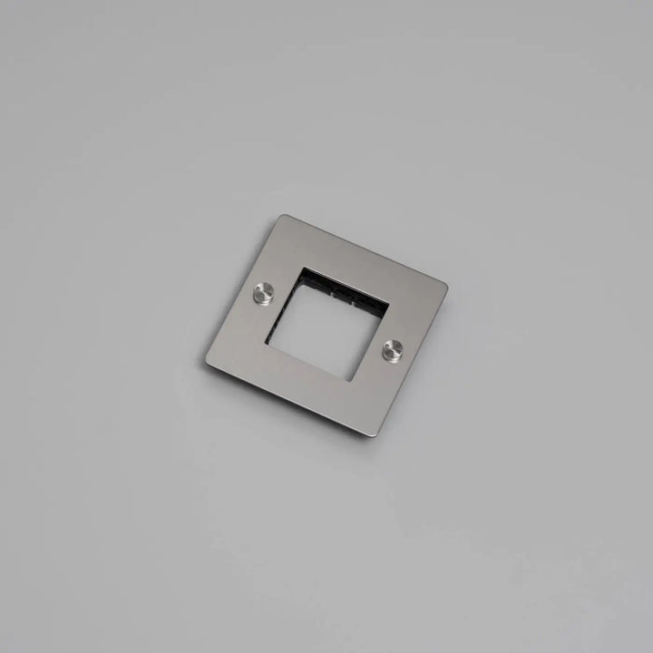 Plaque de finition Wall Plate 1 poste sans logo, finition acier #couleur_argent