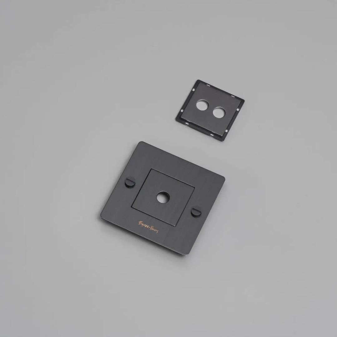 Plaque de finition Wall Plate 1 poste avec inserts et logo, finition bronze fumé #couleur_gris