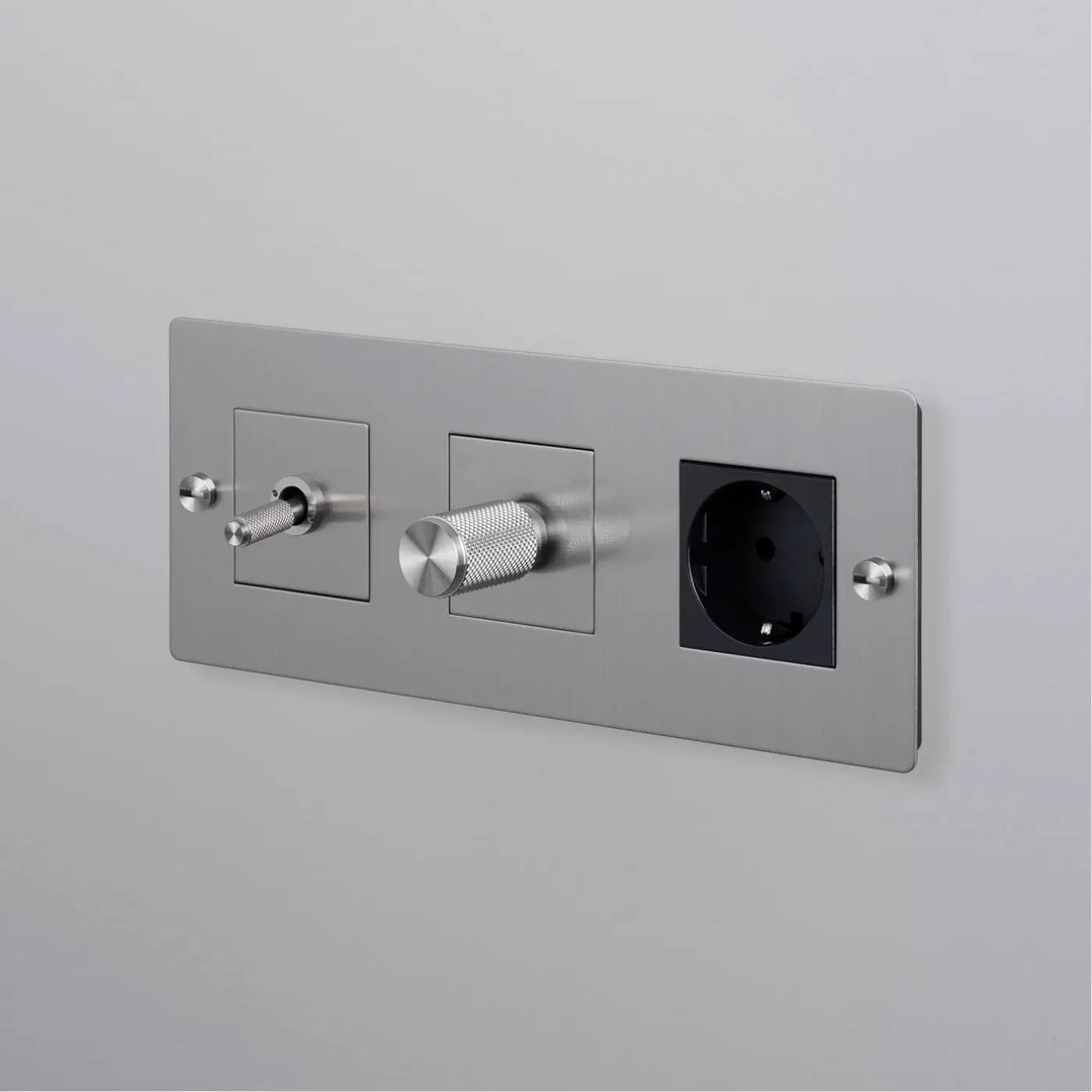 Plaque de finition Wall Plate 3 postes horizontale #couleur_argent