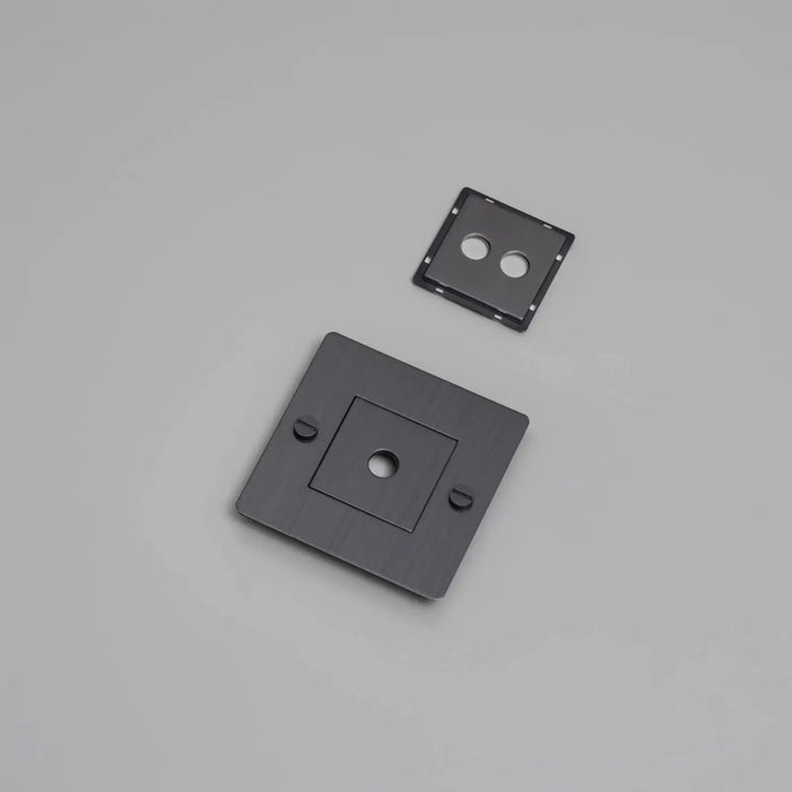 Plaque de finition Wall Plate 1 poste avec inserts sans logo, finition bronze fumé #couleur_gris