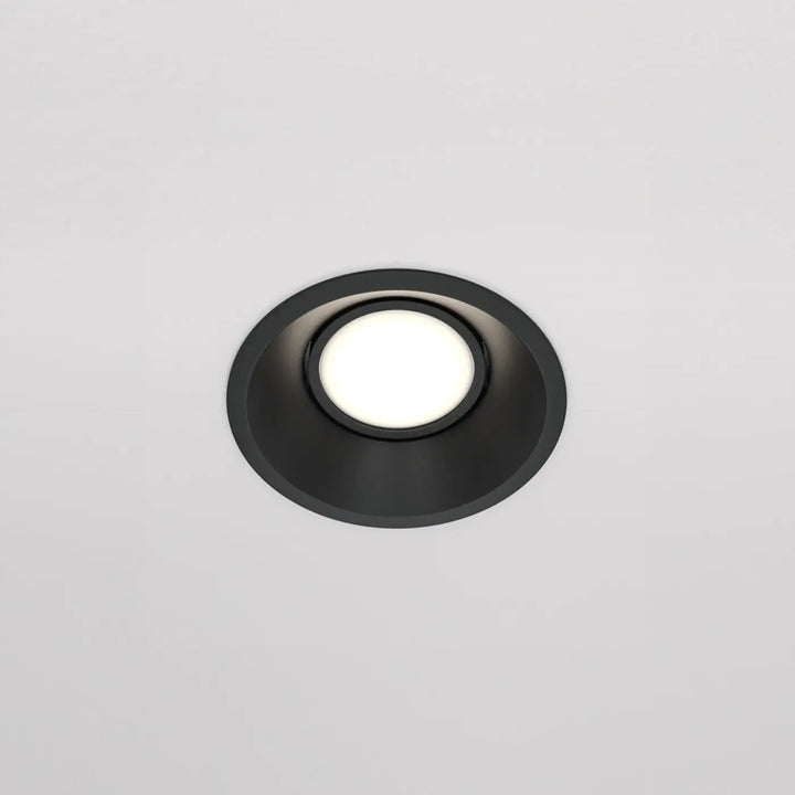 Spot encastrable dot rond en finition mate noire avec éclairage blanc circulaire doux pour plafond encastré