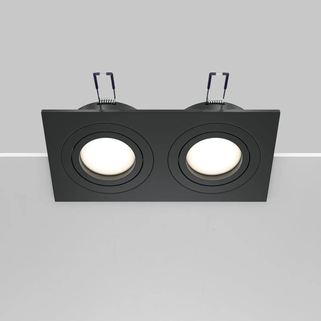 Spot encastrable double atom noir avec deux spots circulaires lumineux encastrables au plafond