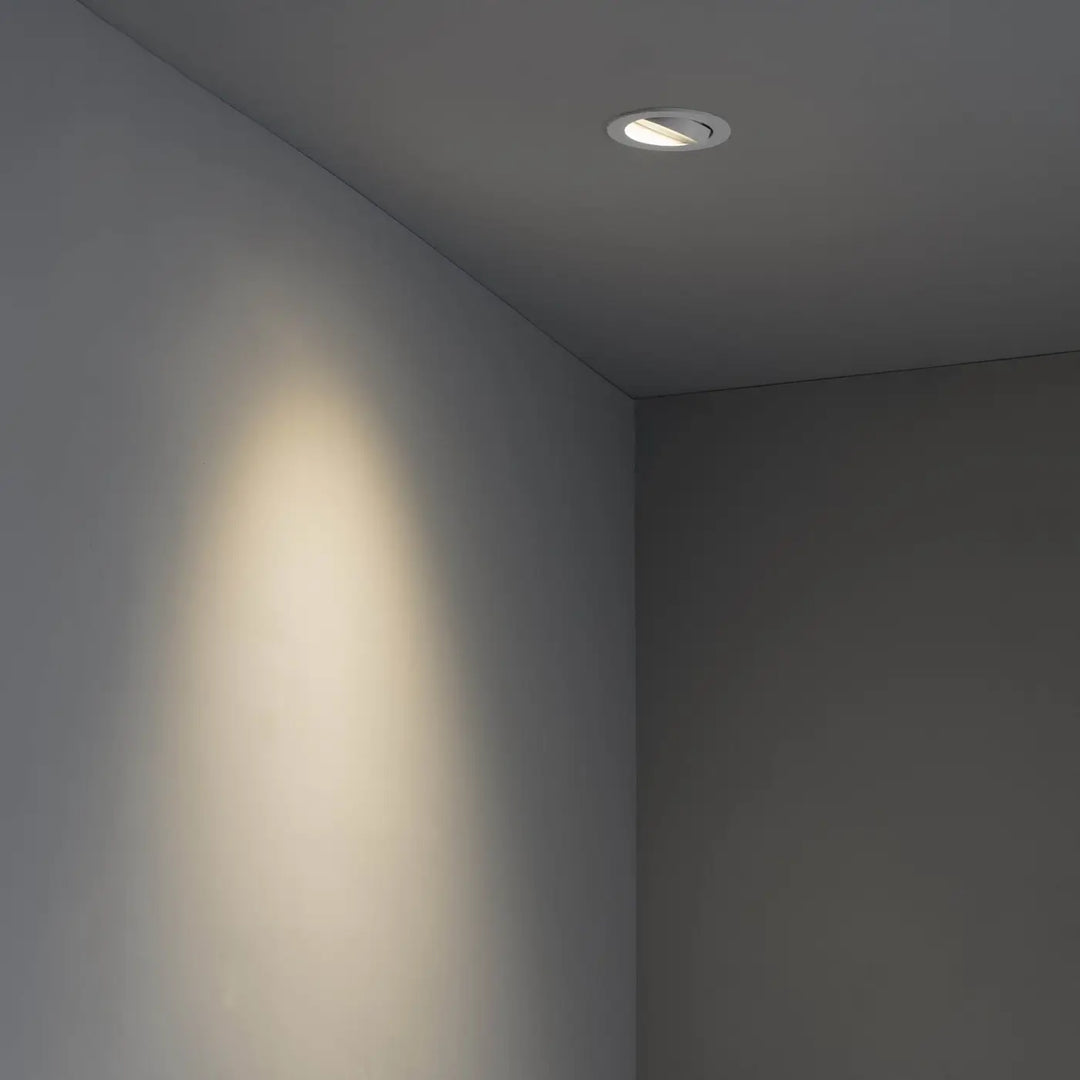 Spot encastrable Argon blanc de Faro Barcelona en situation