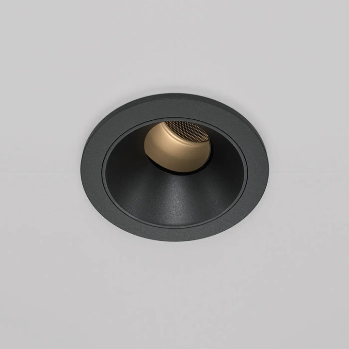 Spot led encastré spot wise orientable avec finition mate noire et réflecteur doré mesh pour led intégrée