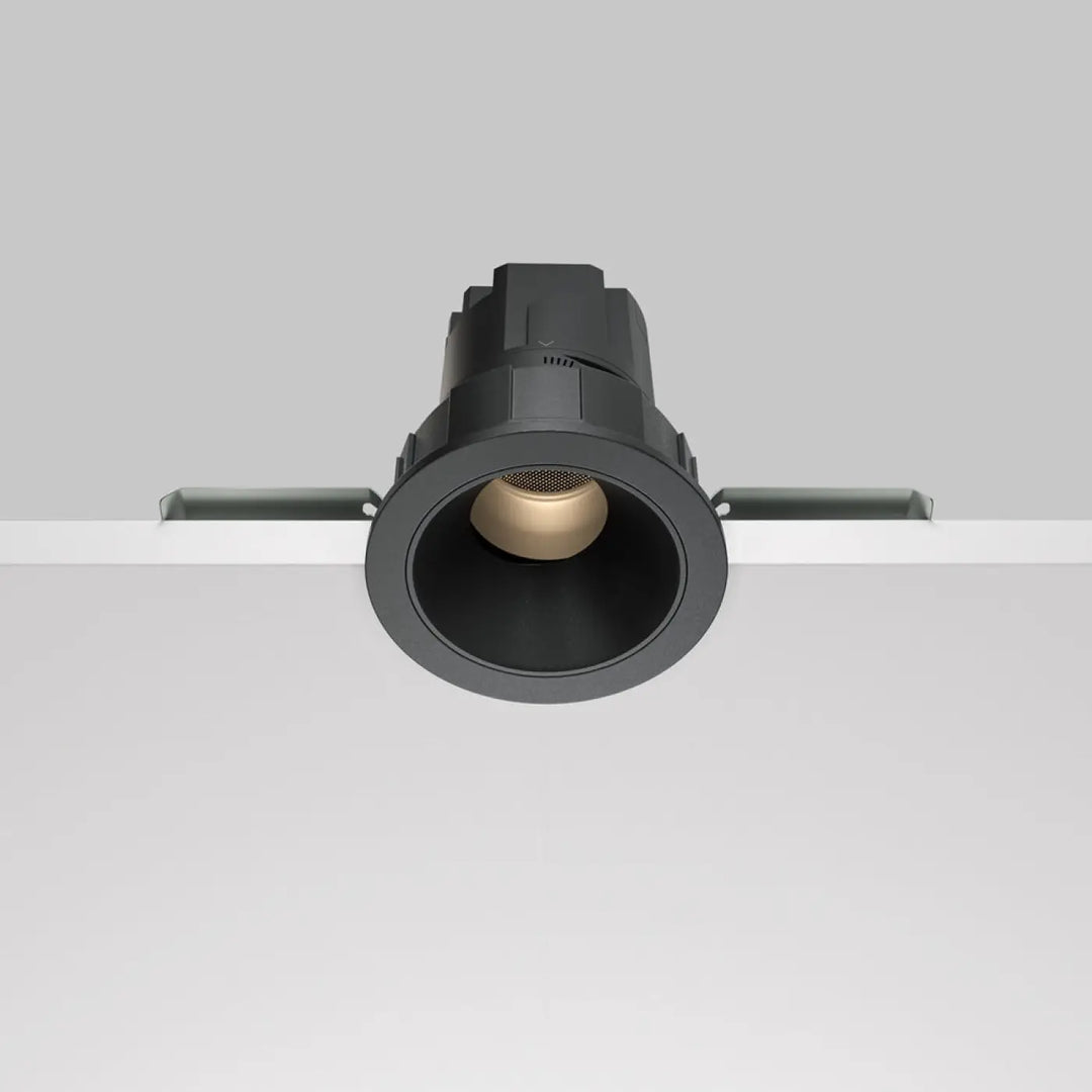 Spot led encastré wis orientable avec finition mate noire et réflecteur interne doré led intégrée
