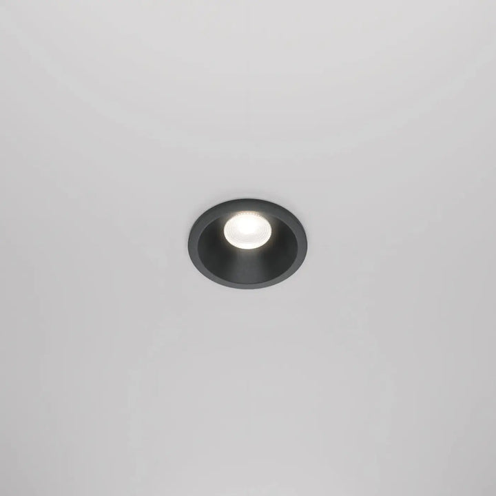 Spot led encastré zoom avec indice ip65 blanc chaud et finition mate circulaire pour éclairage intégré au plafond