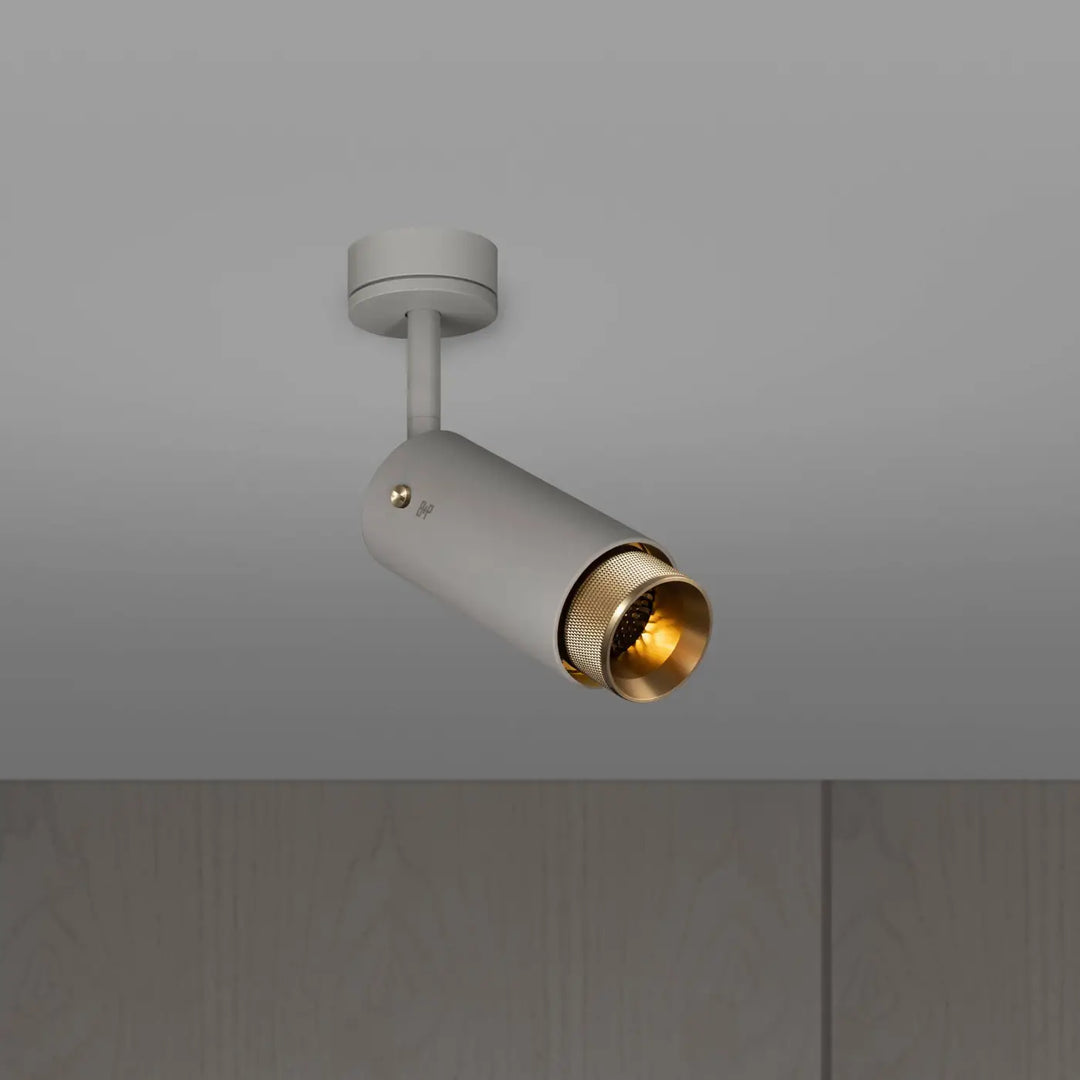 Spot orientable Exhaust à gravure quadrillée Pierre finition laiton, vue 3 #couleur_dor