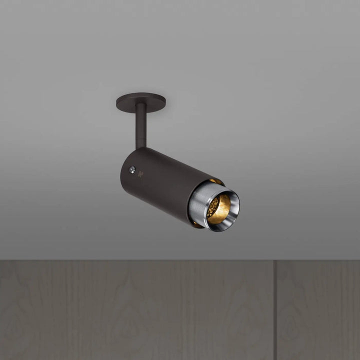 Spot orientable Exhaust à gravure alignée Graphite finition acier #couleur_argent
