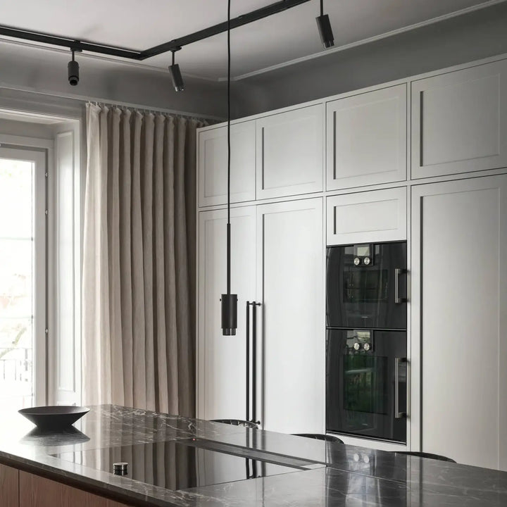 Spot Exhaust dans un intérieur #couleur_gris
