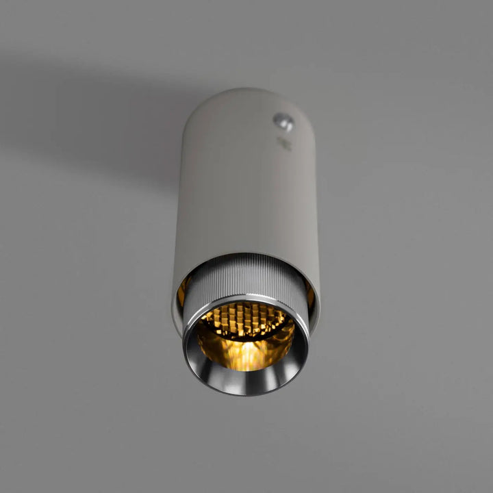 Spot en saillie Exhaust à gravure alignée Pierre, détails en acier, autre vue #couleur_argent