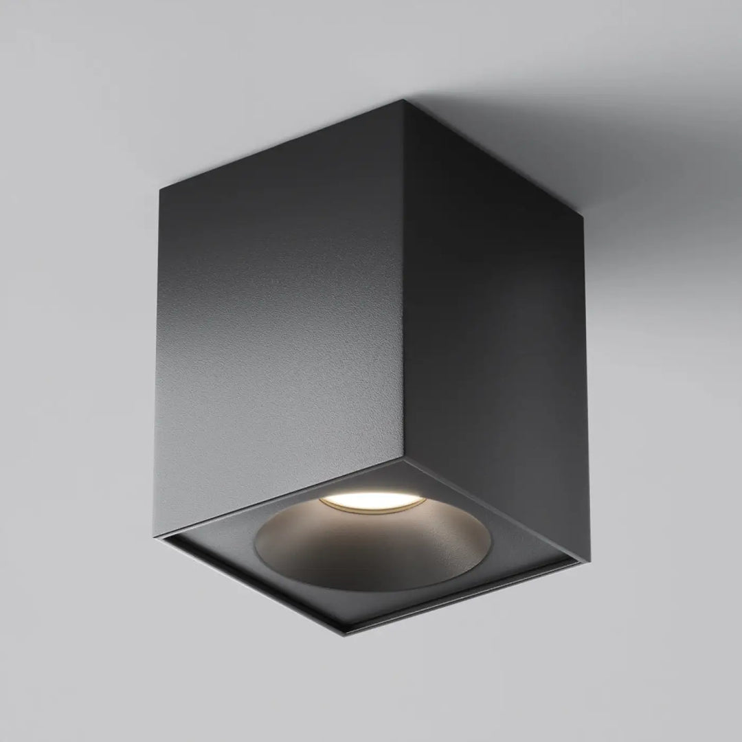 Spot zoom volume carré luminaire plafond cube noir mat avec ampoule led encastrée circulaire