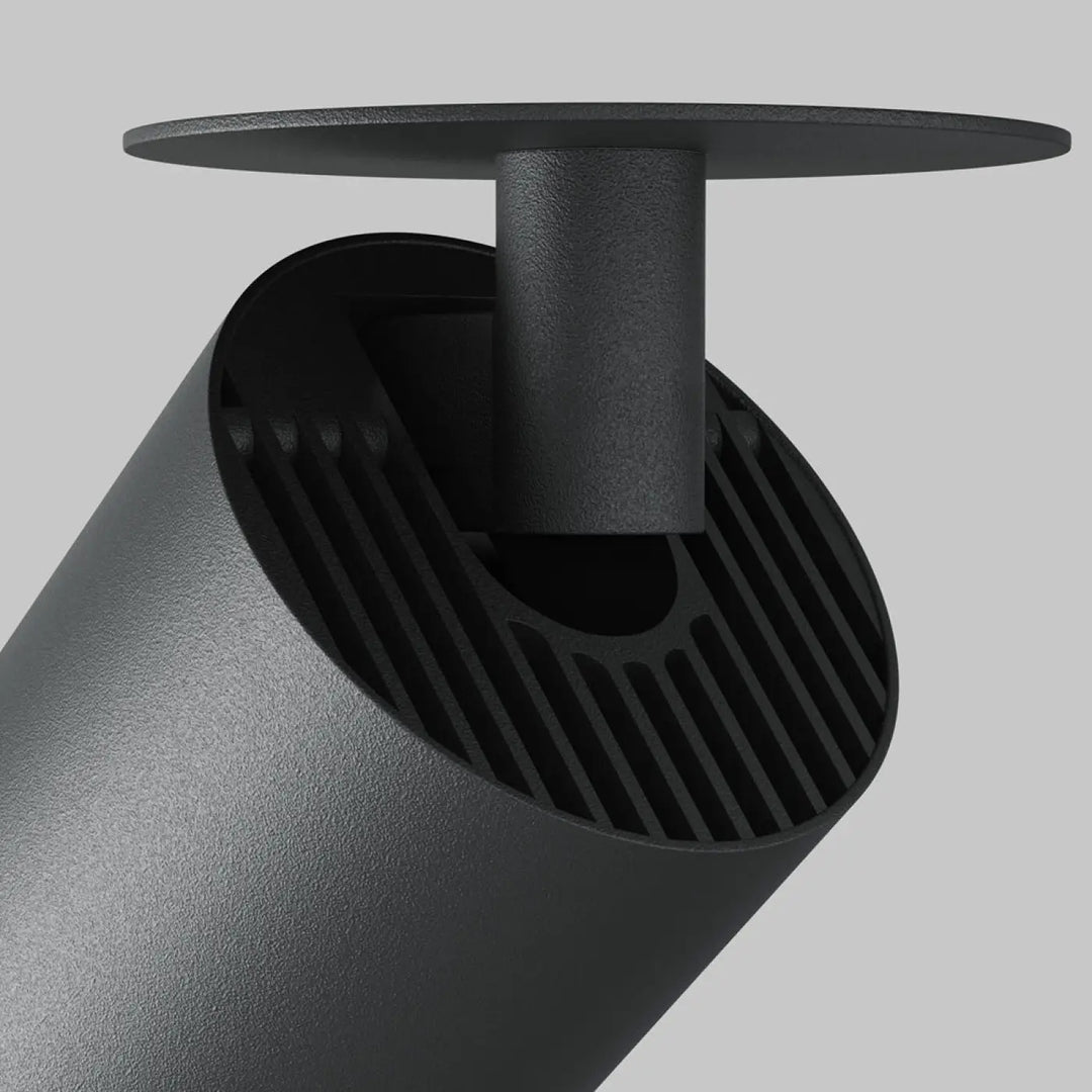 Spot focus led cylindrique noir mat avec montage plafond et dissipateurs thermiques intégrés led intégrée semi-encastré