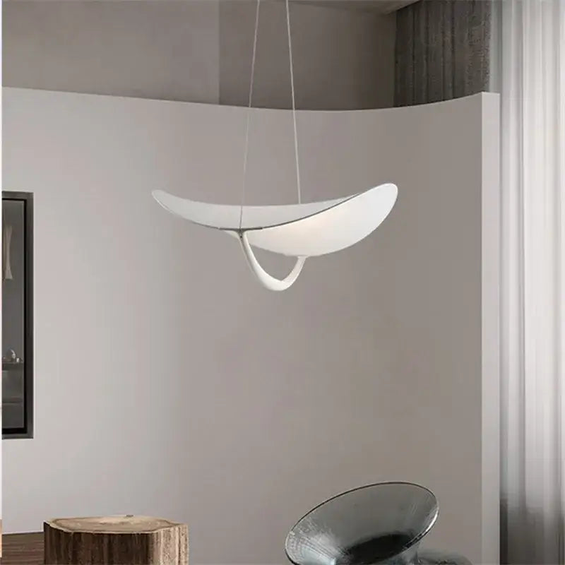 Suspension Atypique En Courbe Flottante Style Moderne

