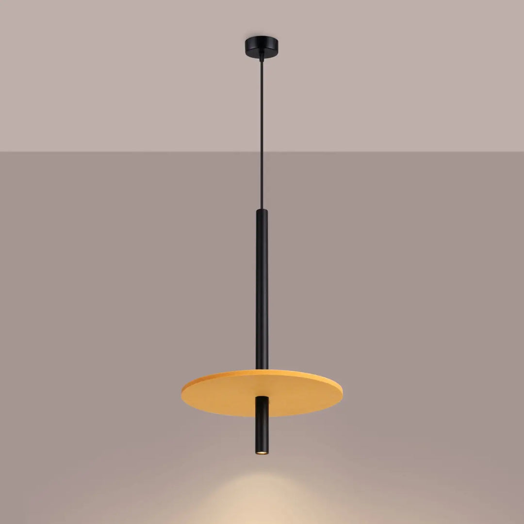 Suspension jaune/noir allumée