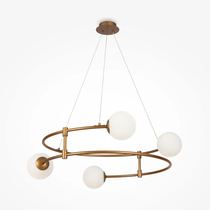 Suspension balance en arches dorées avec verre opale et quatre globes en verre dépoli pour un éclairage moderne