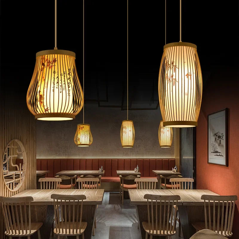 Suspension Bambou Asiatique Cylindrique Motifs Peints Ambiance Zen