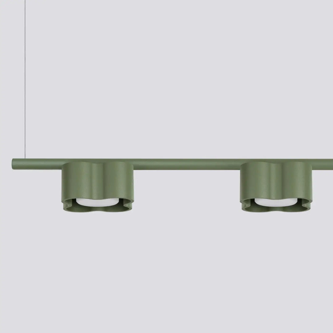 Suspension Ovio vert olive en aluminium, détail du contour ondulé