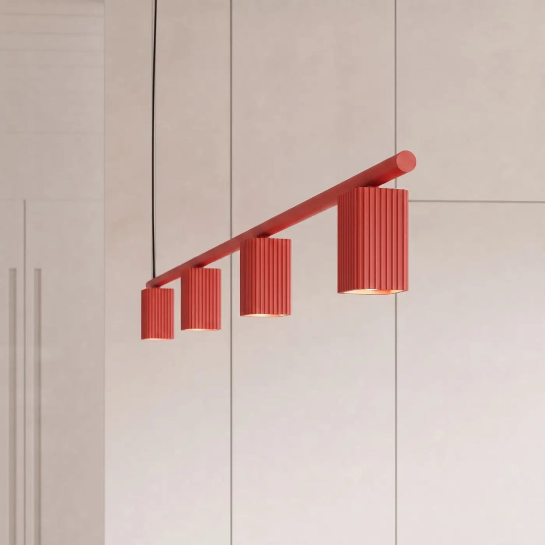 Suspension Rayo rouge en aluminium, allumée