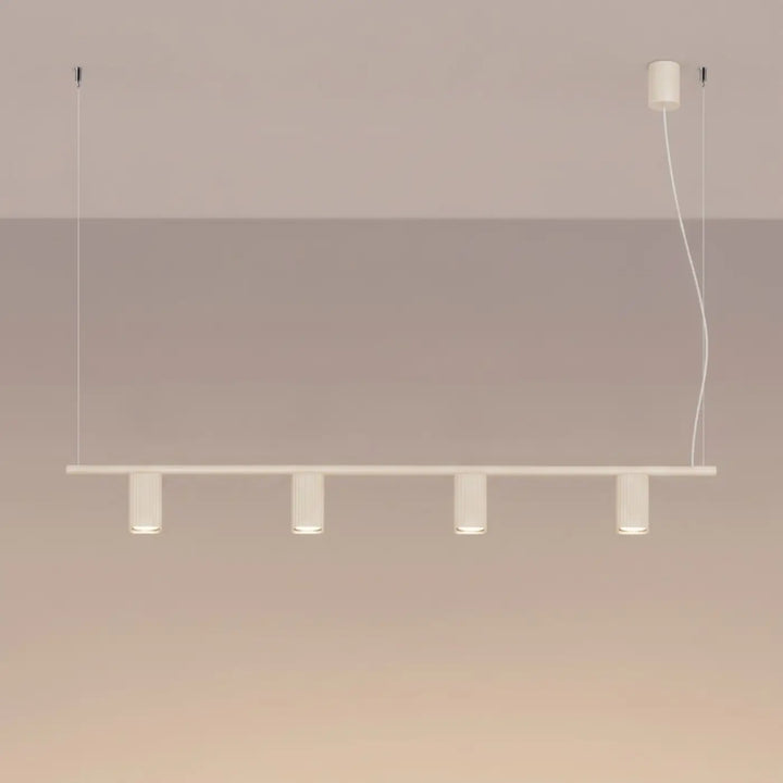 Suspension Rayo beige en aluminium, allumée