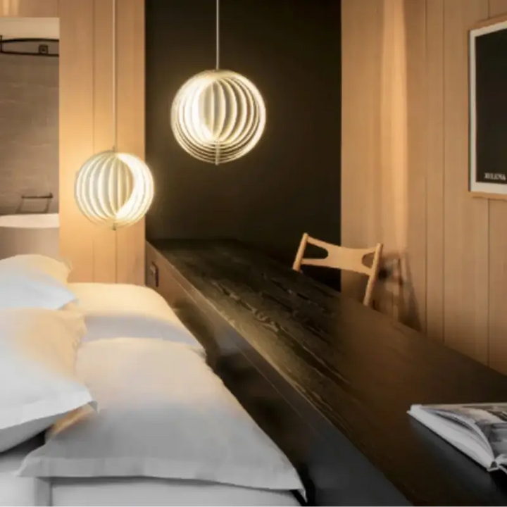 Suspension sphérique lames orientables moderne design épuré