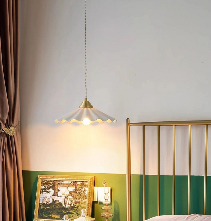 Suspension Céramique Blanche Forme Ondulée Design Vintage Chic