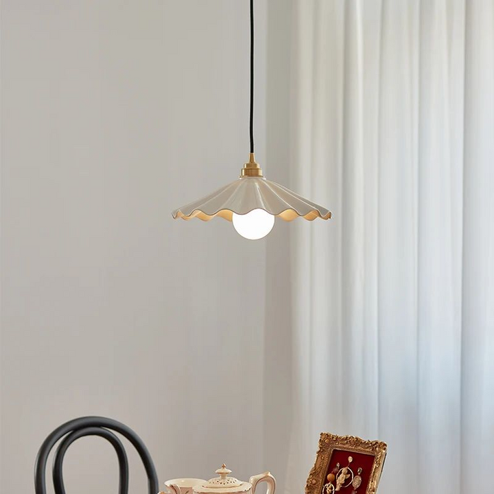 Suspension Céramique Blanche Forme Ondulée Design Vintage Chic