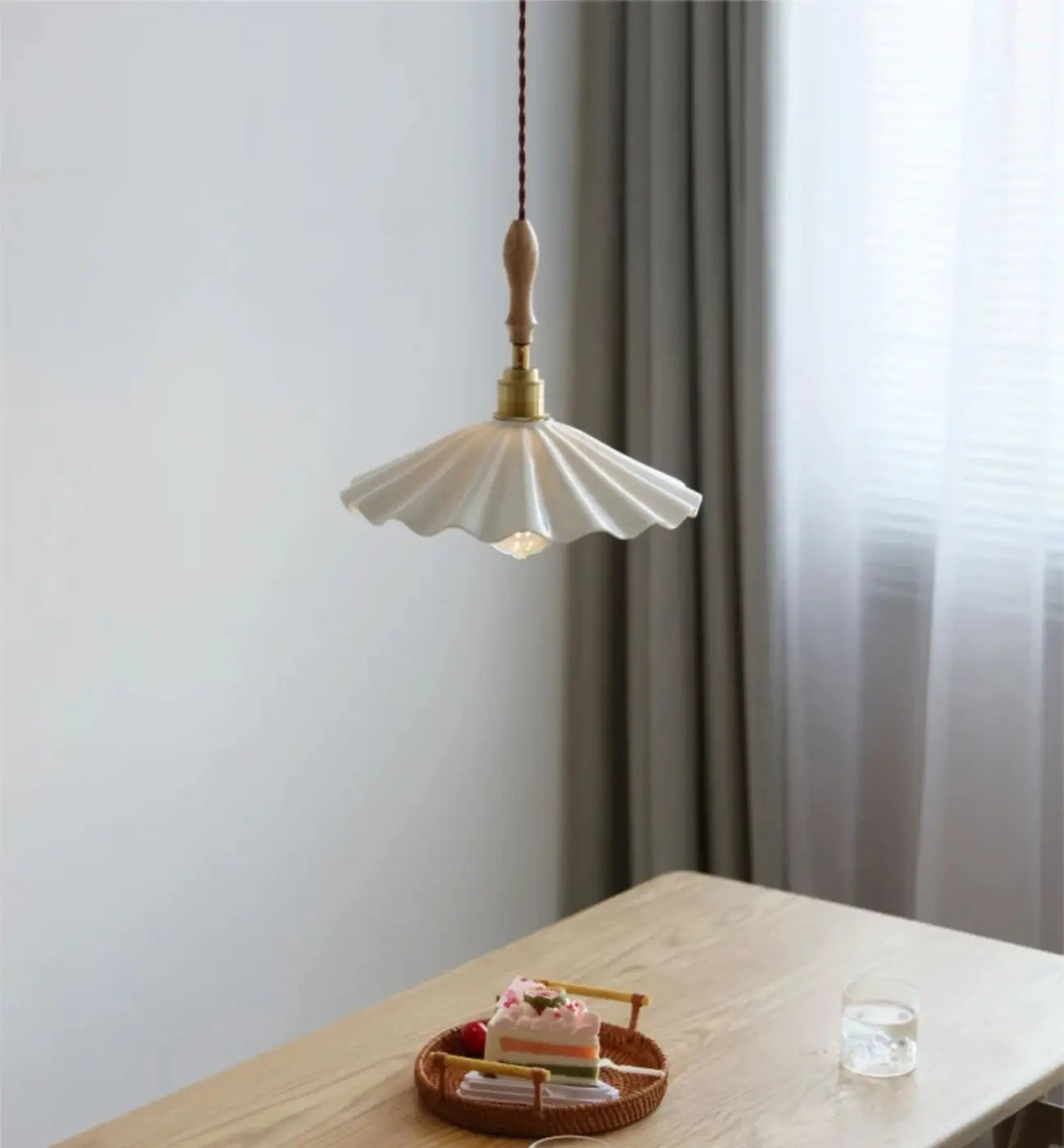Suspension Vintage En Céramique Blanche émaillée – Ondulée, Diamètre 20 Cm, Douille E27