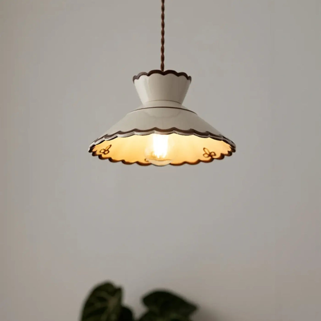 Suspension élégante style rétro beige chic vintage
