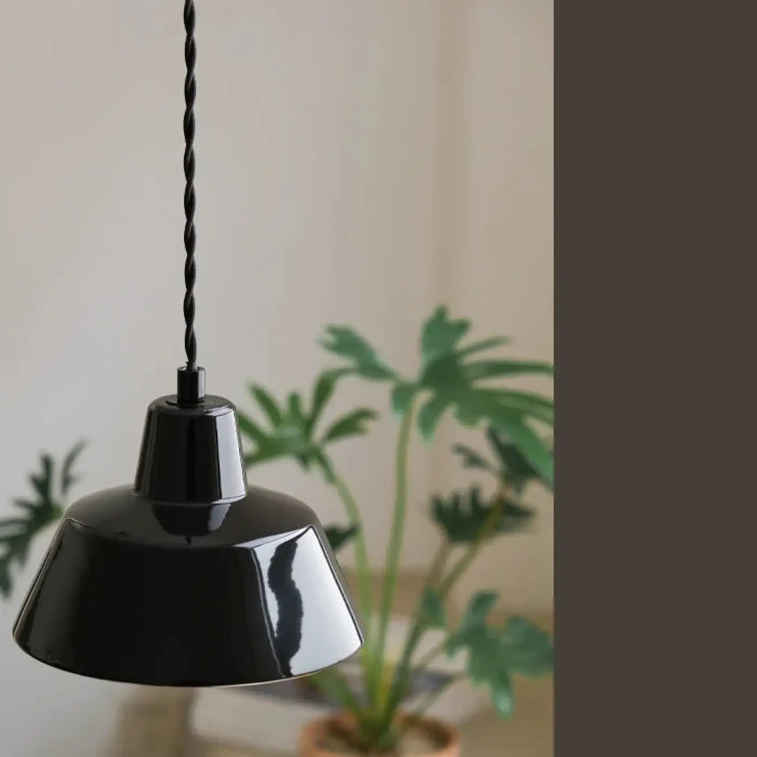Suspension en céramique style atelier minimaliste chic