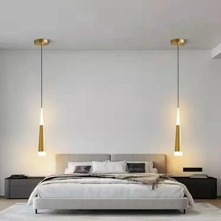 Suspension cône minimaliste pour chambre moderne élégante

