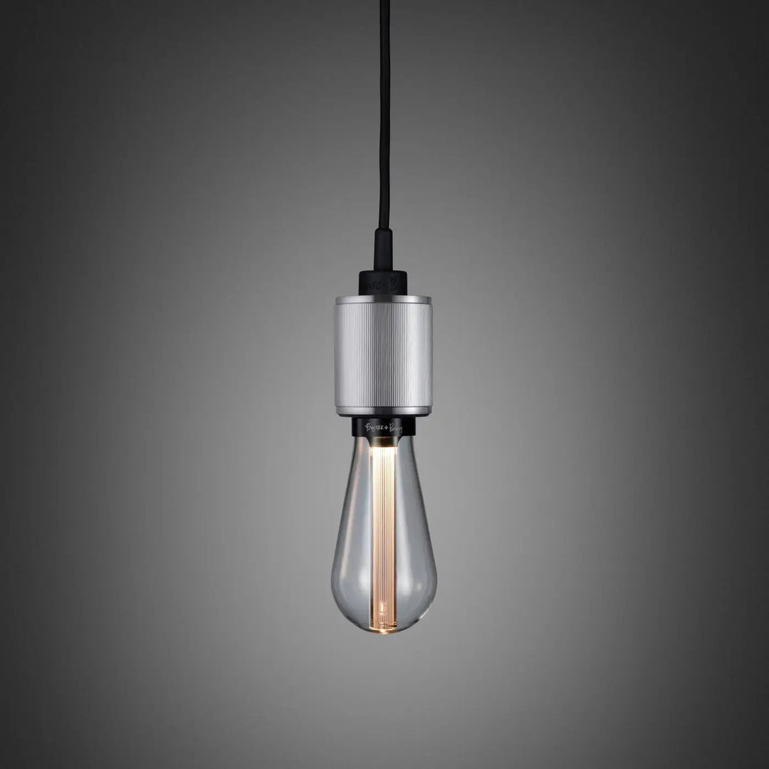 Suspension Heavy Metal à gravure alignée en acier #couleur_argent