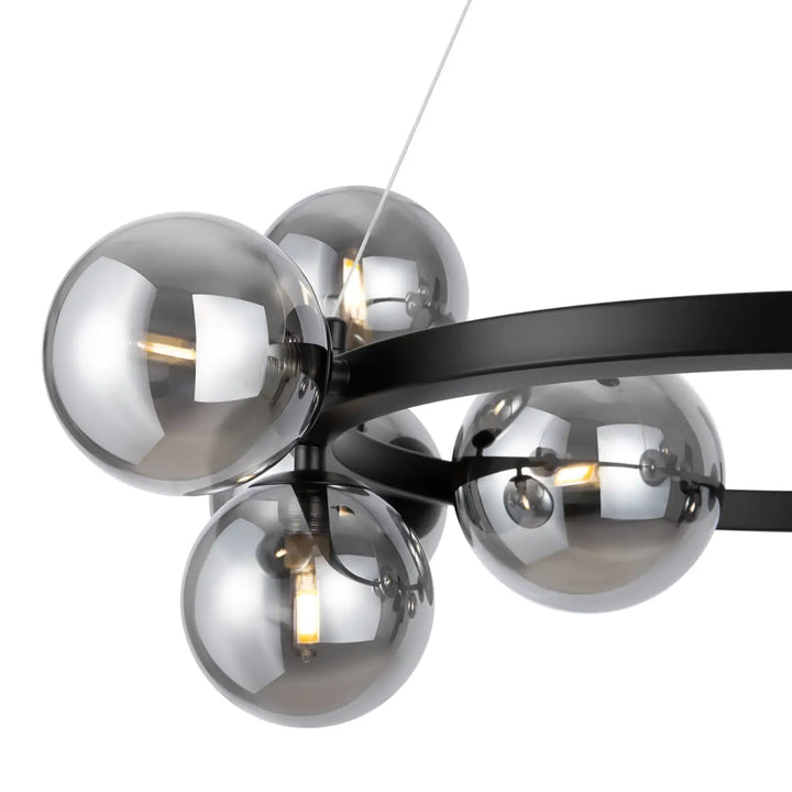 Suspension luminaire dallas couronne en métal noir avec cinq globes onze globes art déco en verre fumé réfléchissant