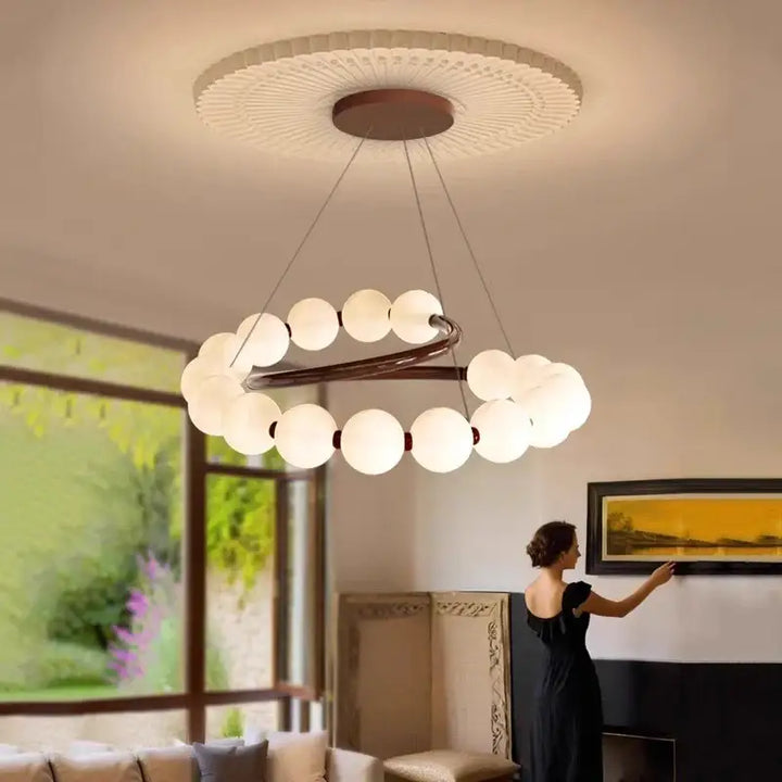 Suspension design anneau lumineux à globes blancs
