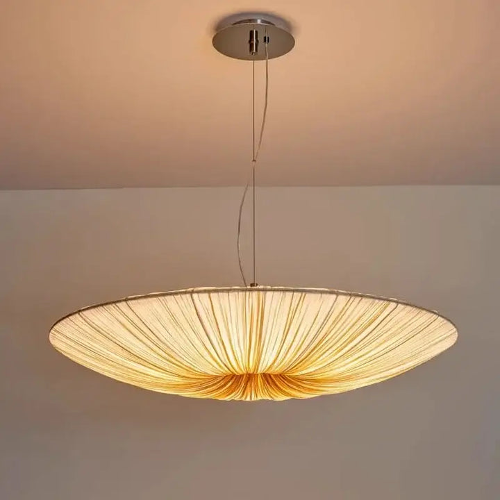 Suspension Design Disque Géant En Tissu Beige Lumineux Élégant