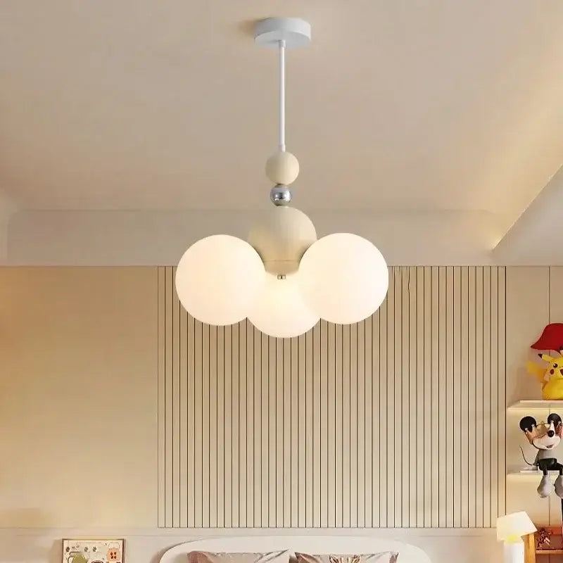 Suspension design enfantine blanc chaud