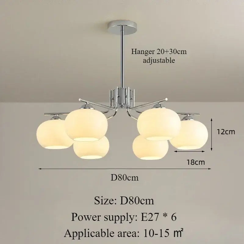 Suspension design avec globes en verre opale élégante