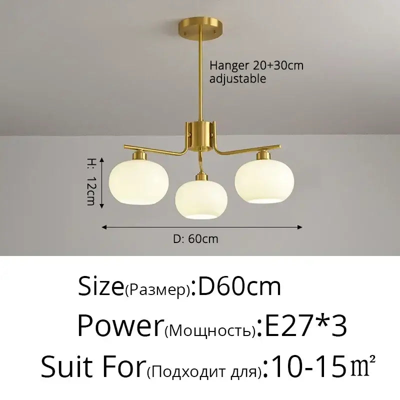 Suspension design avec globes en verre opale élégante