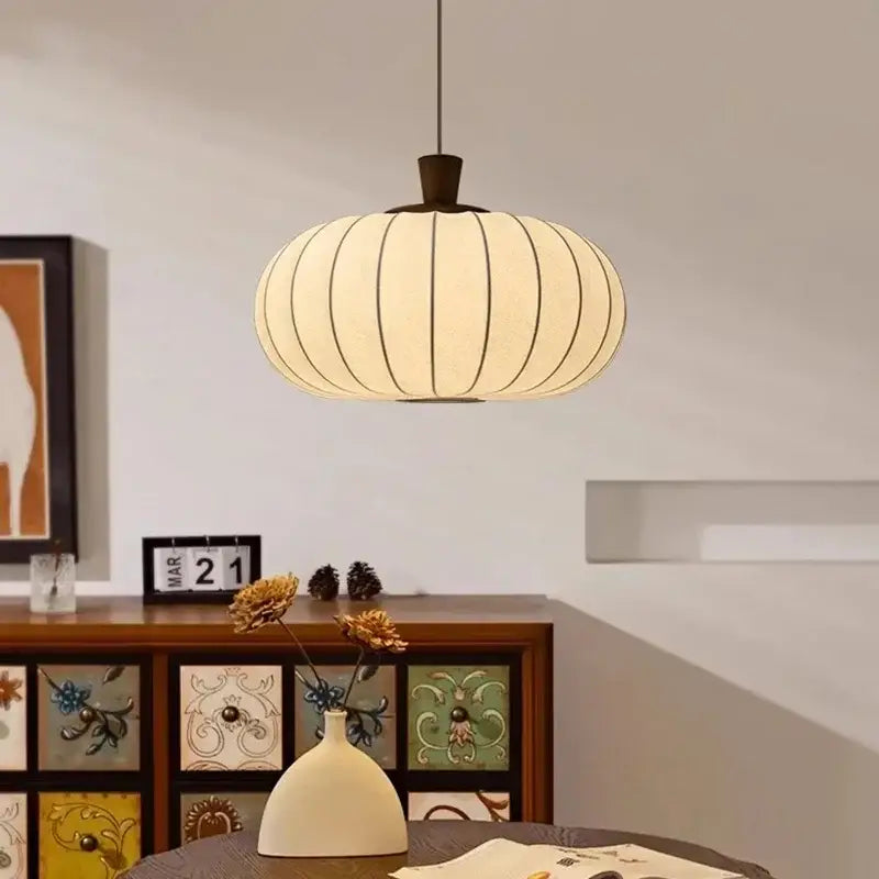 Suspension design moderne en tissu nervuré et bois élégance